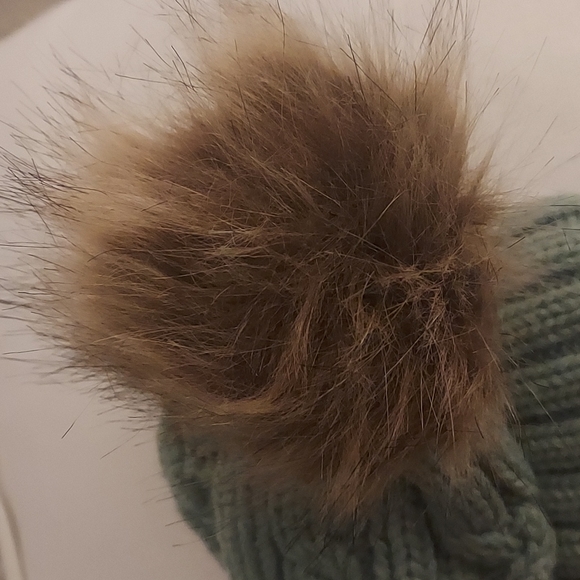 Mint Green Cable knit Winter Cap w/ Pom Pom - Picture 3 of 3